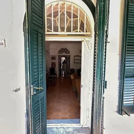 아파트 Wonderful House On The *